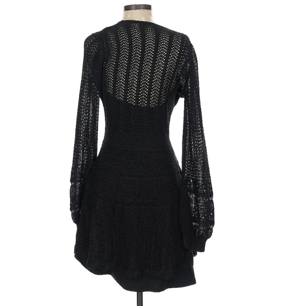 Alexis Gen Dress - Picture 5 of 7